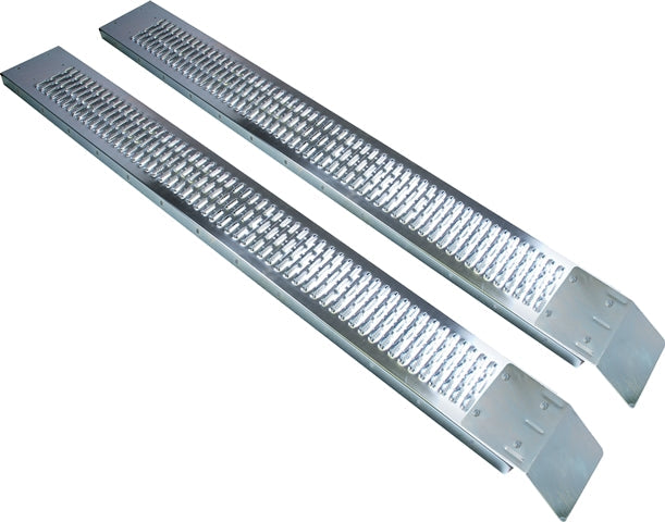 STEEL LOADING RAMP